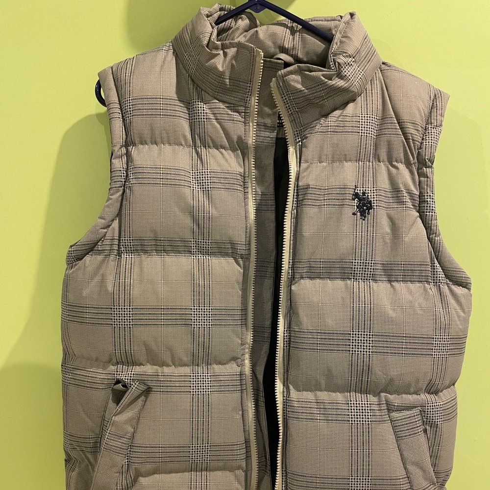 US Polo Association men’s puffer best.